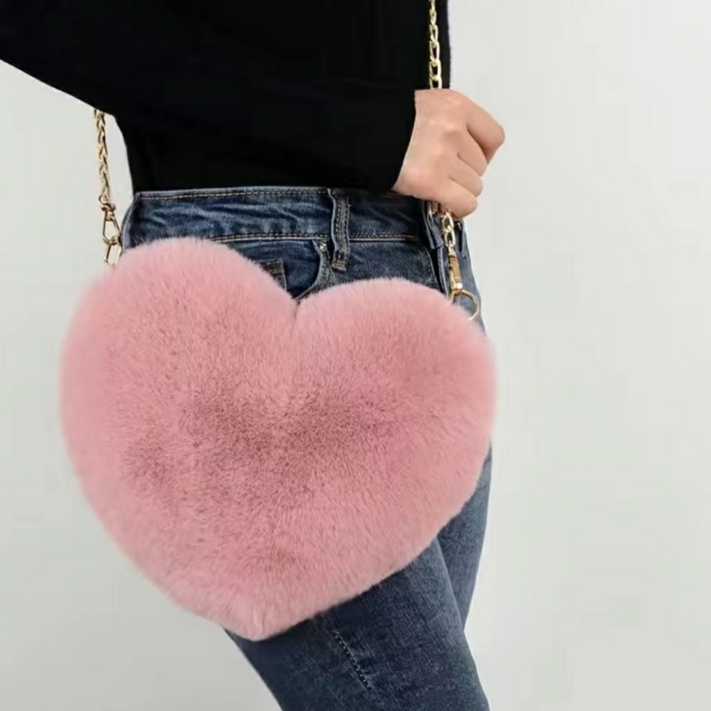 Heart Shaped Faux Fur Fashion Purse